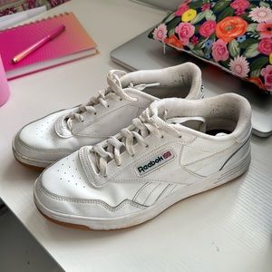 White reebok sneakers